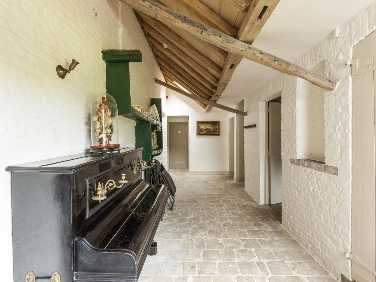 Beautiful Farmhouse In Beernem With Big Garden Bagian luar foto
