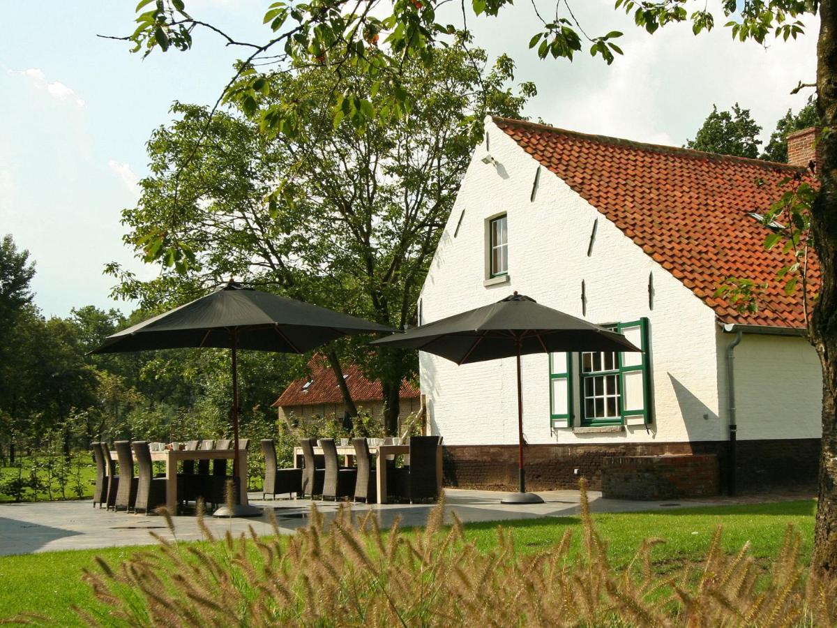 Beautiful Farmhouse In Beernem With Big Garden Bagian luar foto