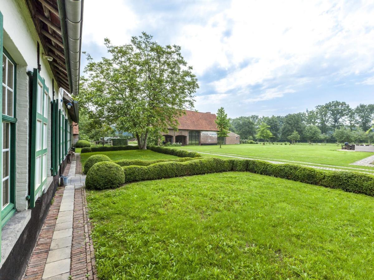 Beautiful Farmhouse In Beernem With Big Garden Bagian luar foto