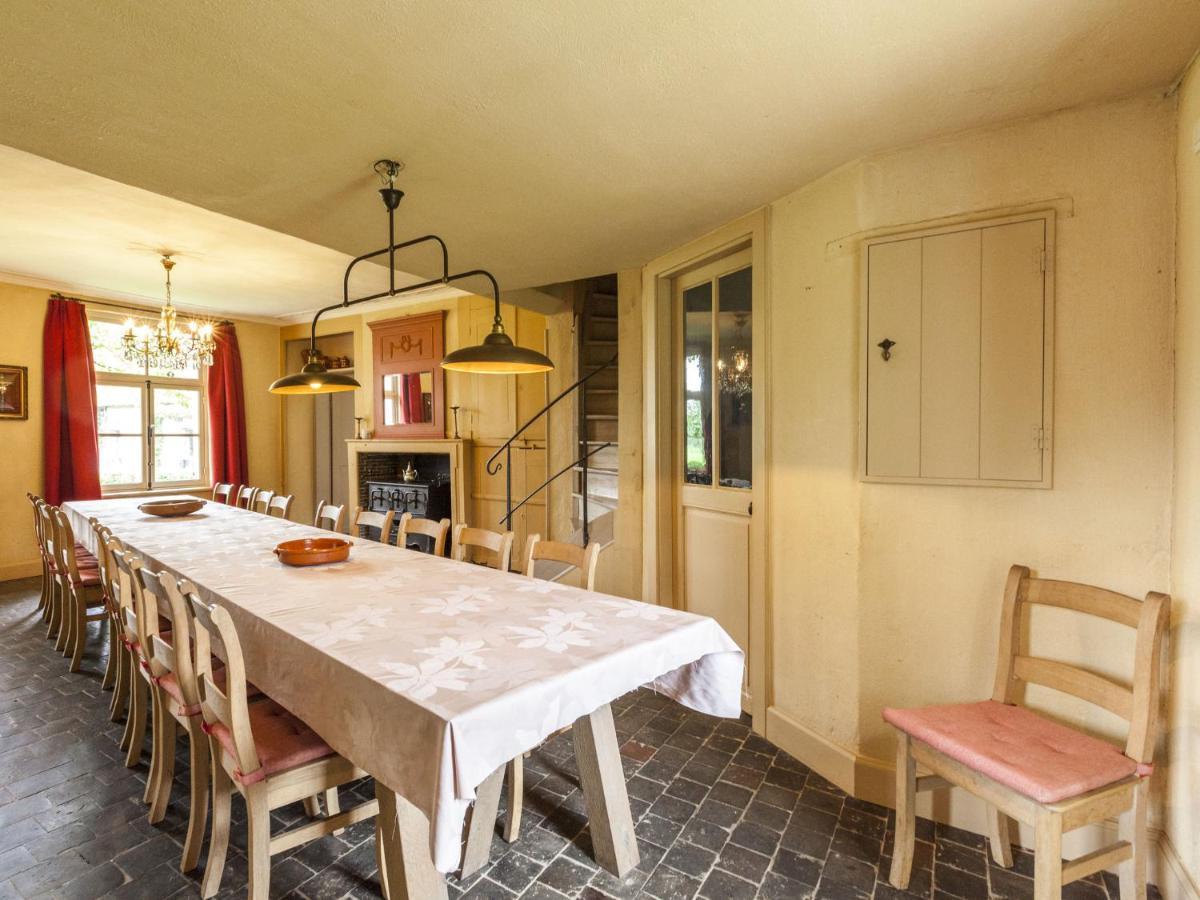 Beautiful Farmhouse In Beernem With Big Garden Bagian luar foto